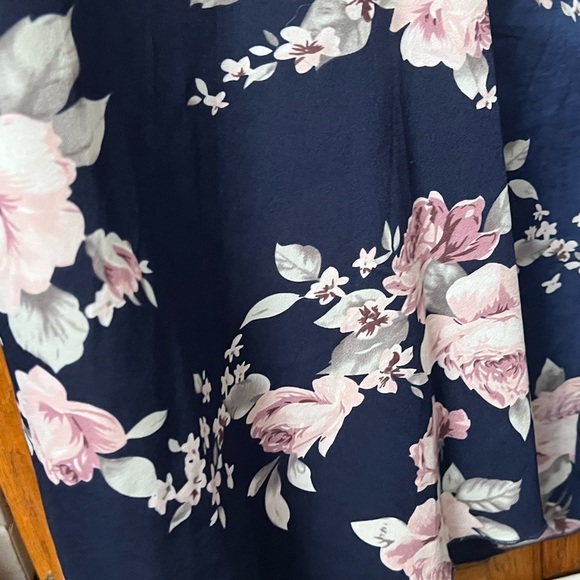 Beautiful Floral Dressy Jacket - Picture 3 of 10